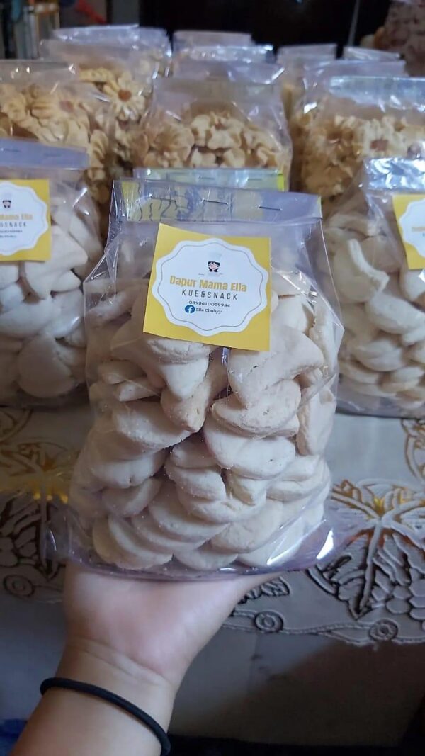 Cemilan Kue Lebaran "Dapur Mama Ella"