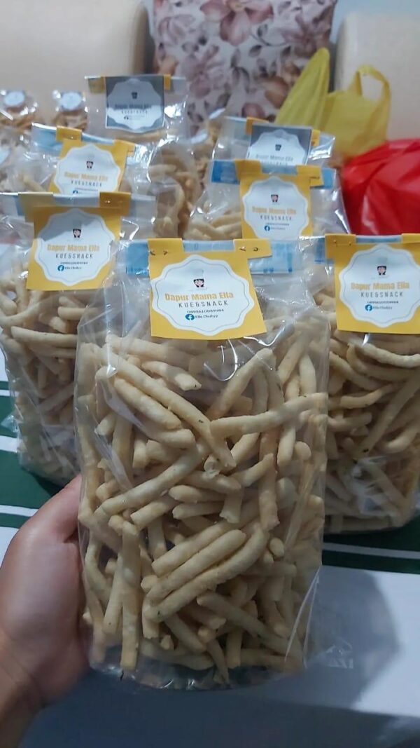 Cemilan "Dapur Mama Ella"